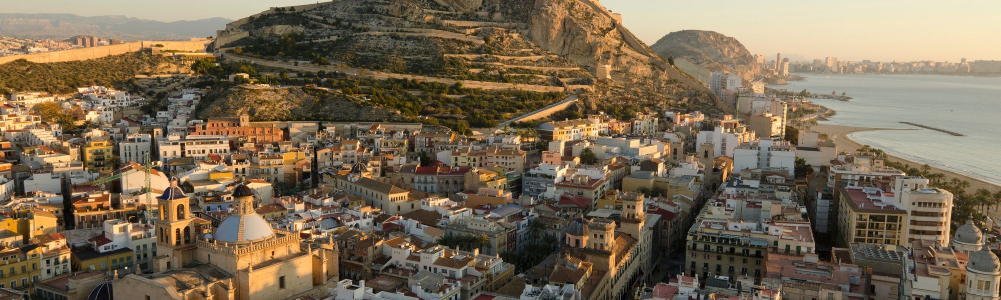 Descubra nuestra gran oferta inmobiliaria Sant Joan d'Alacant. FINCAS SAN JUAN en Sant Joan d`Alacant
